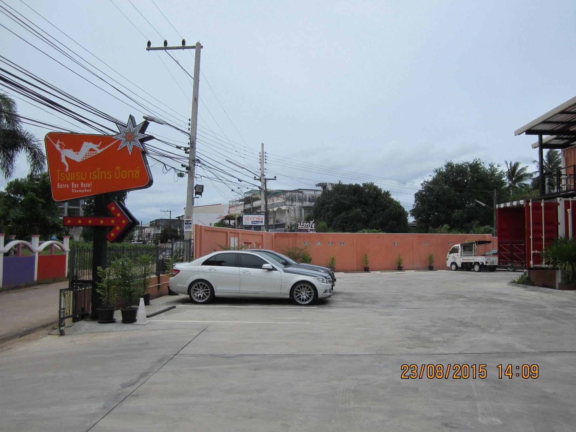 Retro Box Hotel Chumphon Exterior photo